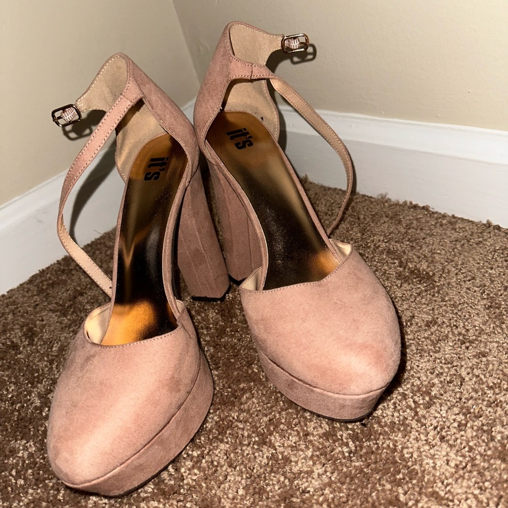 Women’s heels 💖